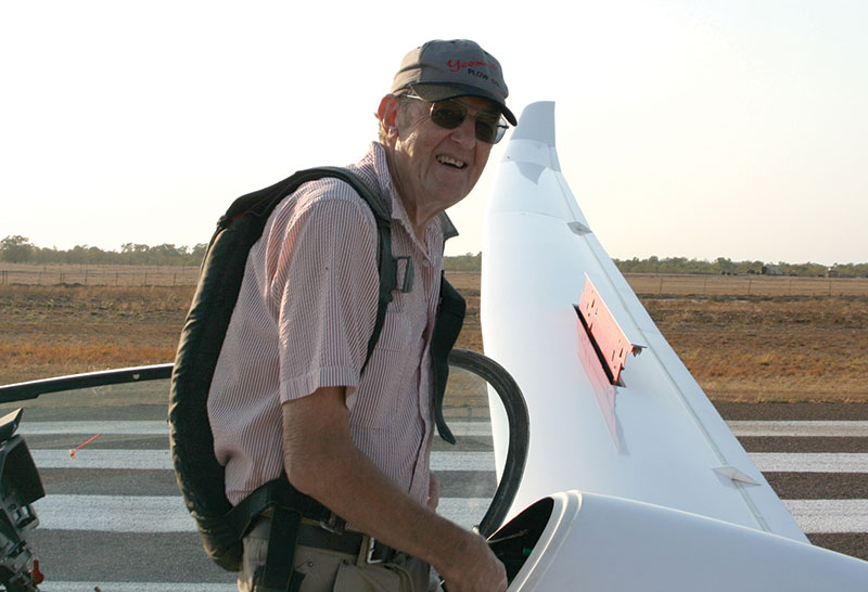 2012 Oct Tony tabartMorning Glory Burketown